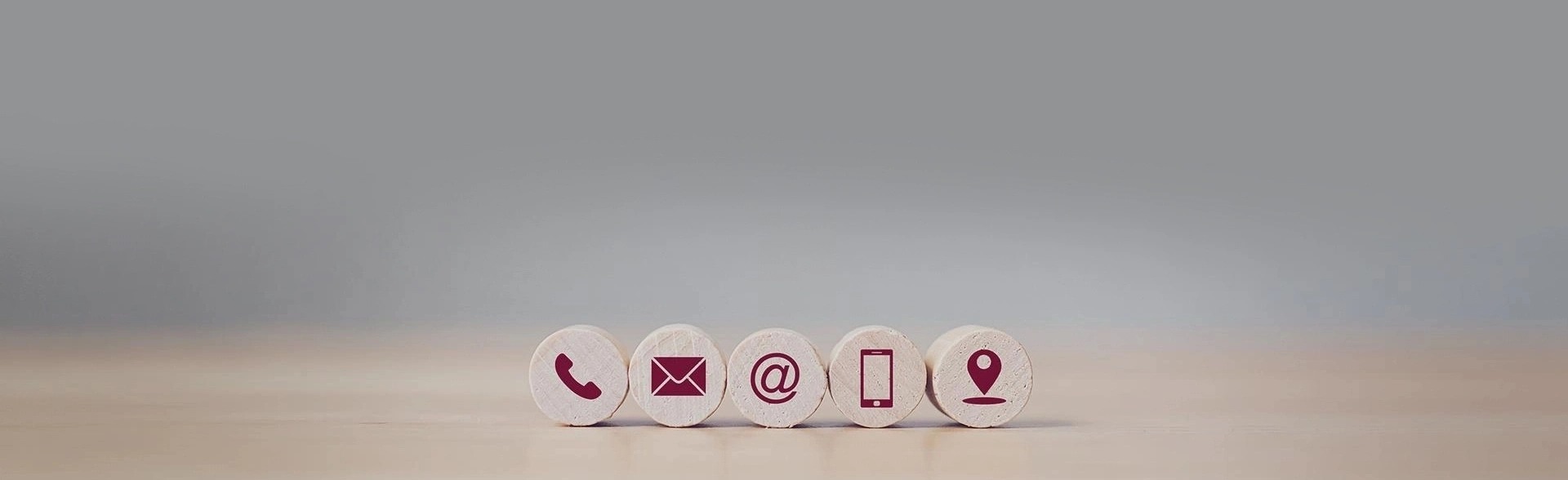 ikony kontaktowe, słuchawka, koperta, e-mail, telefon, punkt